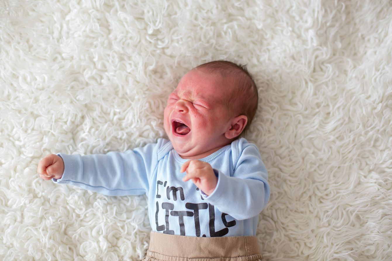 Crying newborn: How to settle a newborn