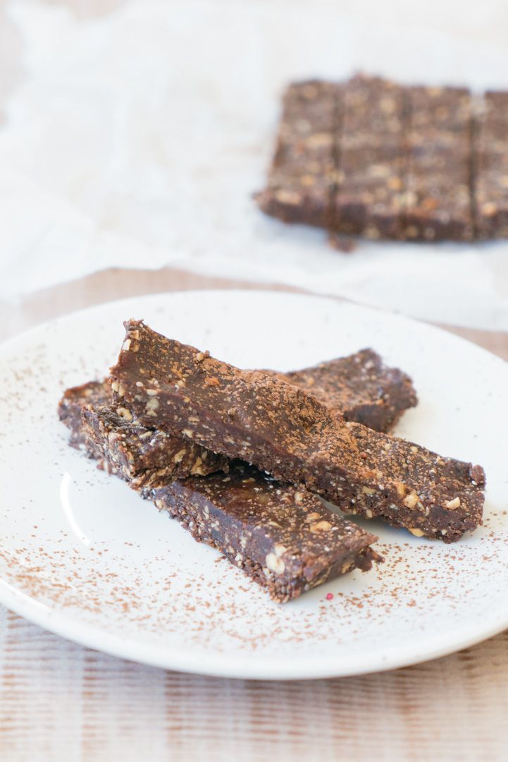 Chocolate chia almond nut butter bars