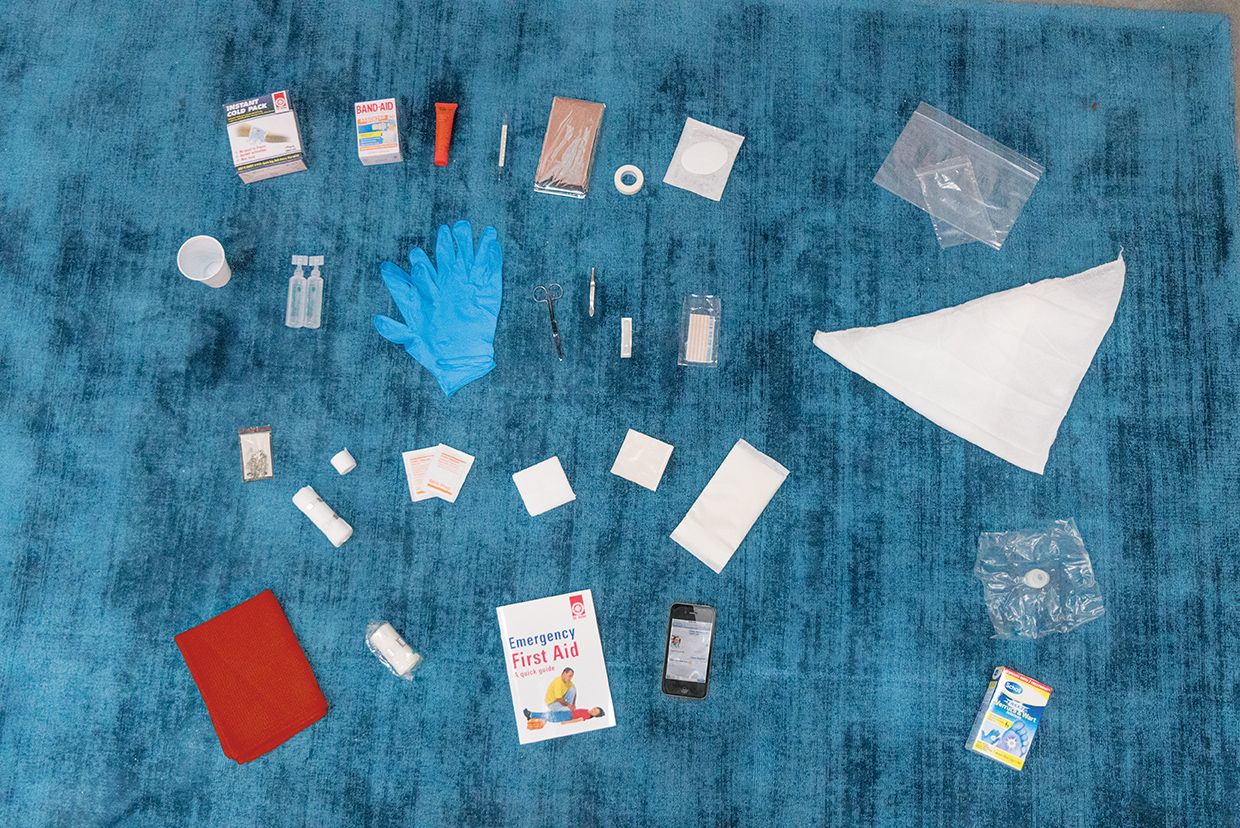 What to put in a family first-aid kit