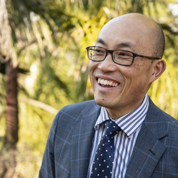 Professor Stephen Tong