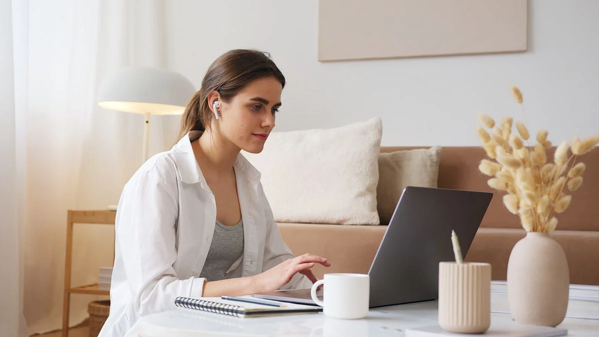How social media is creating new opportunities for mothers in business