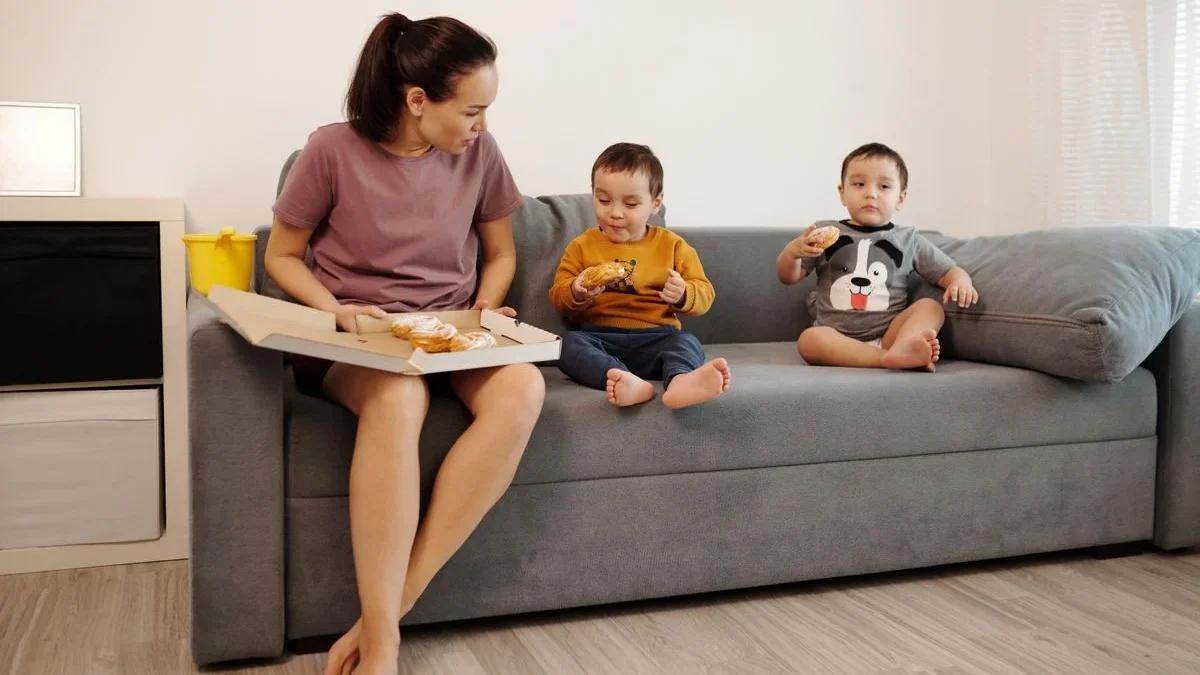 Are mums today more lonely than ever?